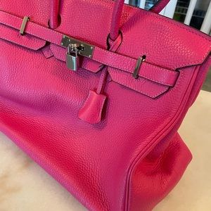 Pebble leather pink handbag